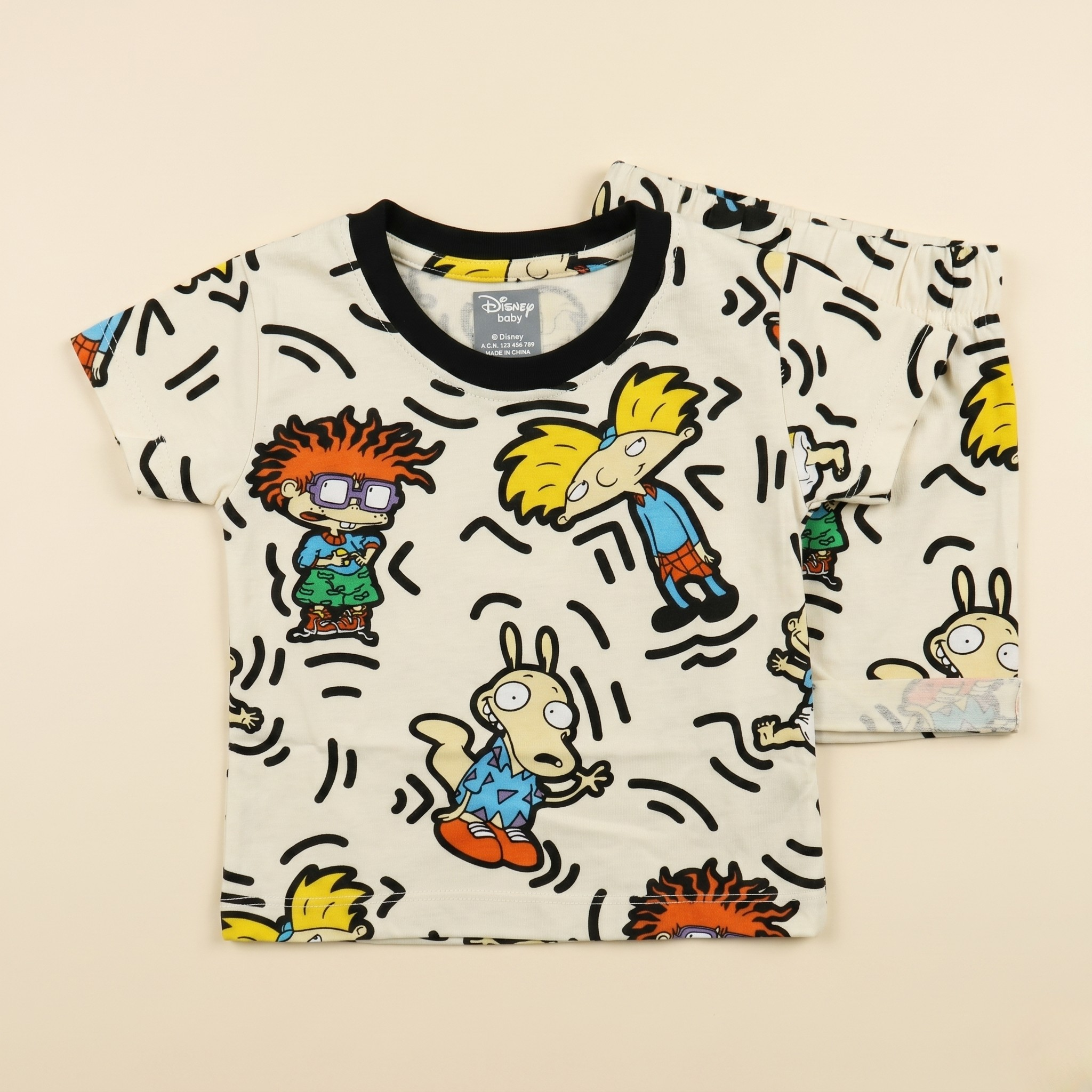 طقم برمودا أطفال كريمي بطبعة Rugrats