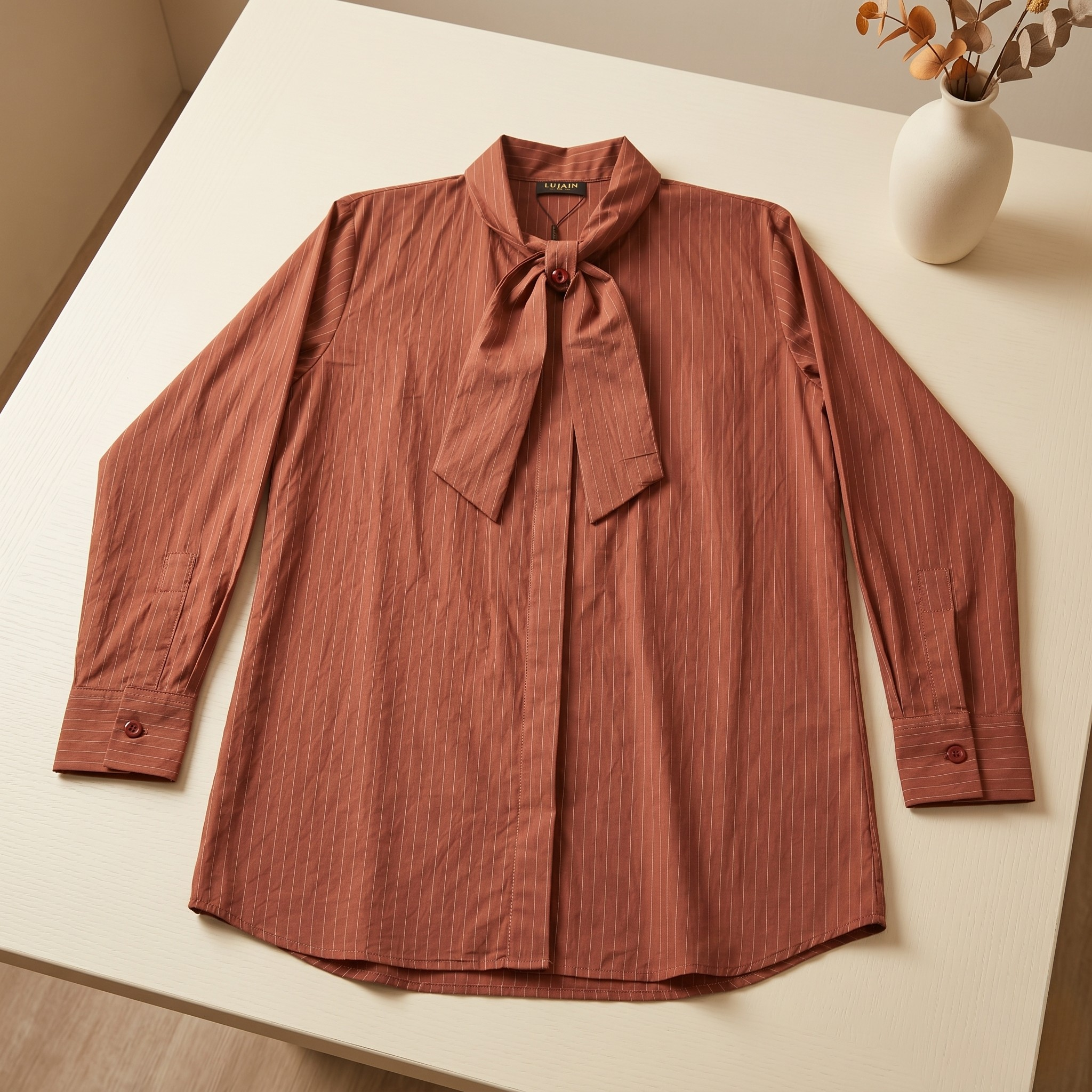 Womens Shirt 1142