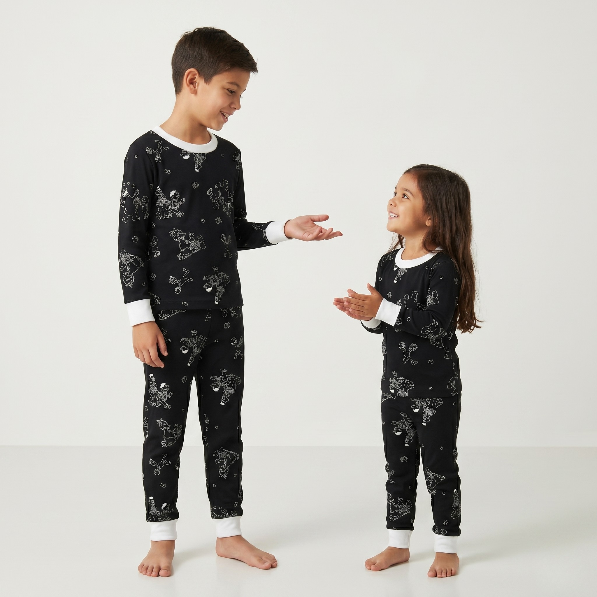 Sesame Black Kids L/S Pajamas
