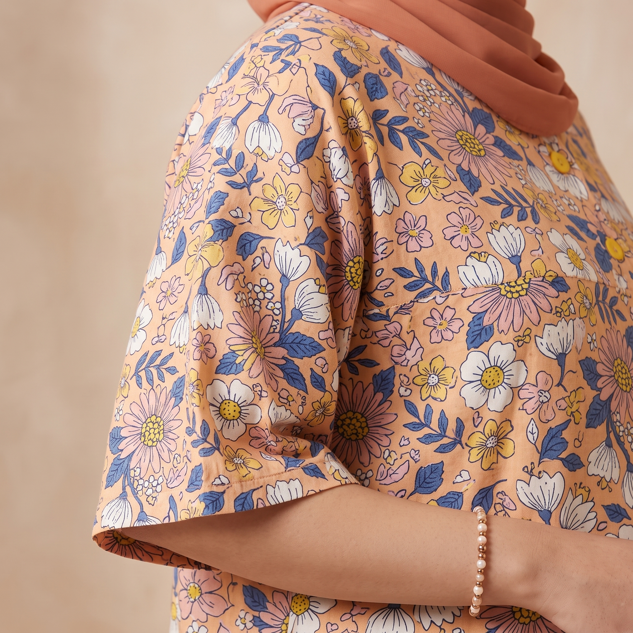Flowers Peach Womens Middi