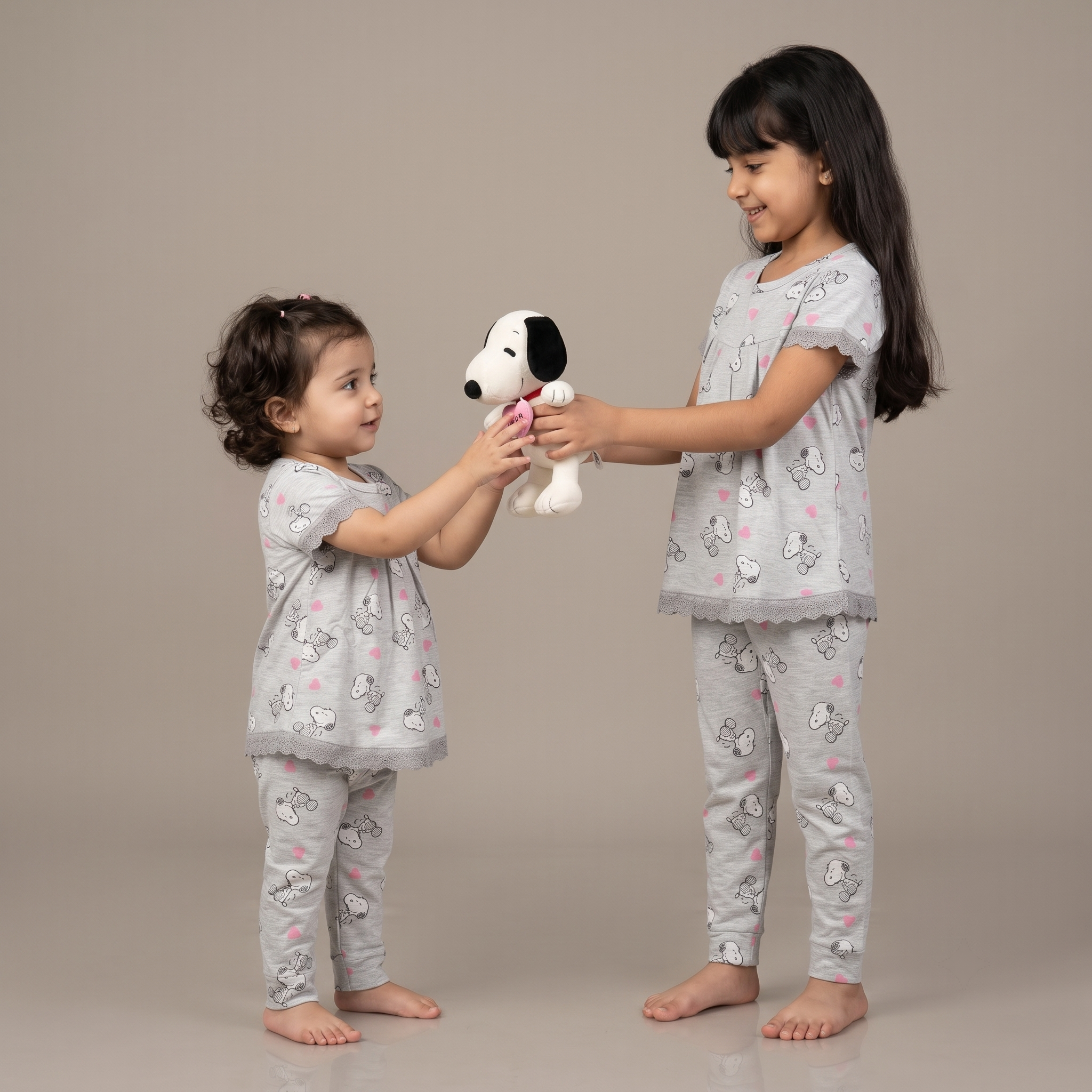 Snoopy Hearts Girls H/S Pajamas