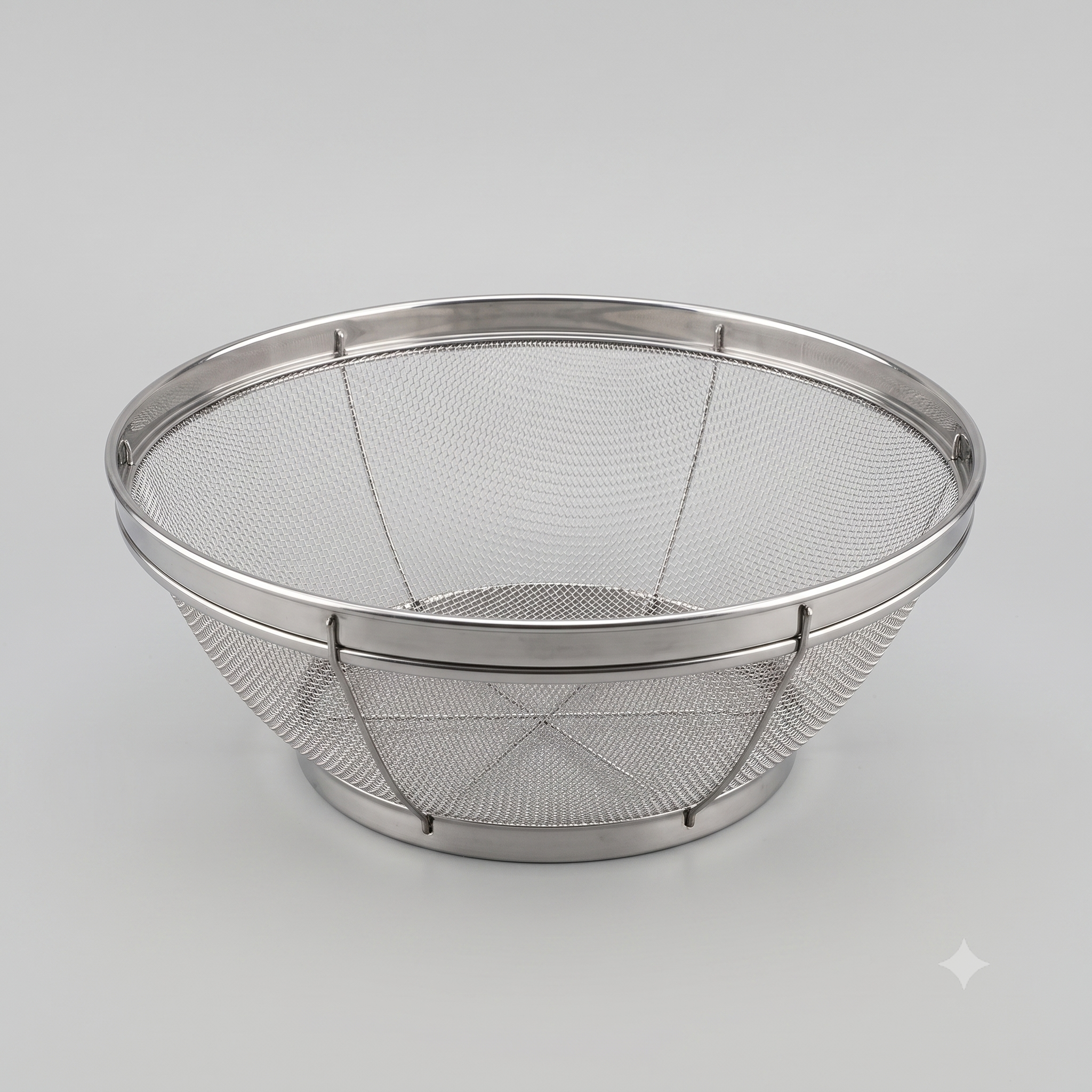 Stainless steel vegetable colander with 24 cm base