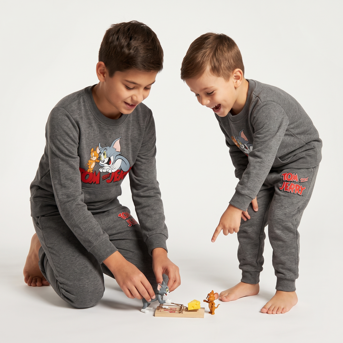 Tom & Jerry Grey Boys L/S Pajamas