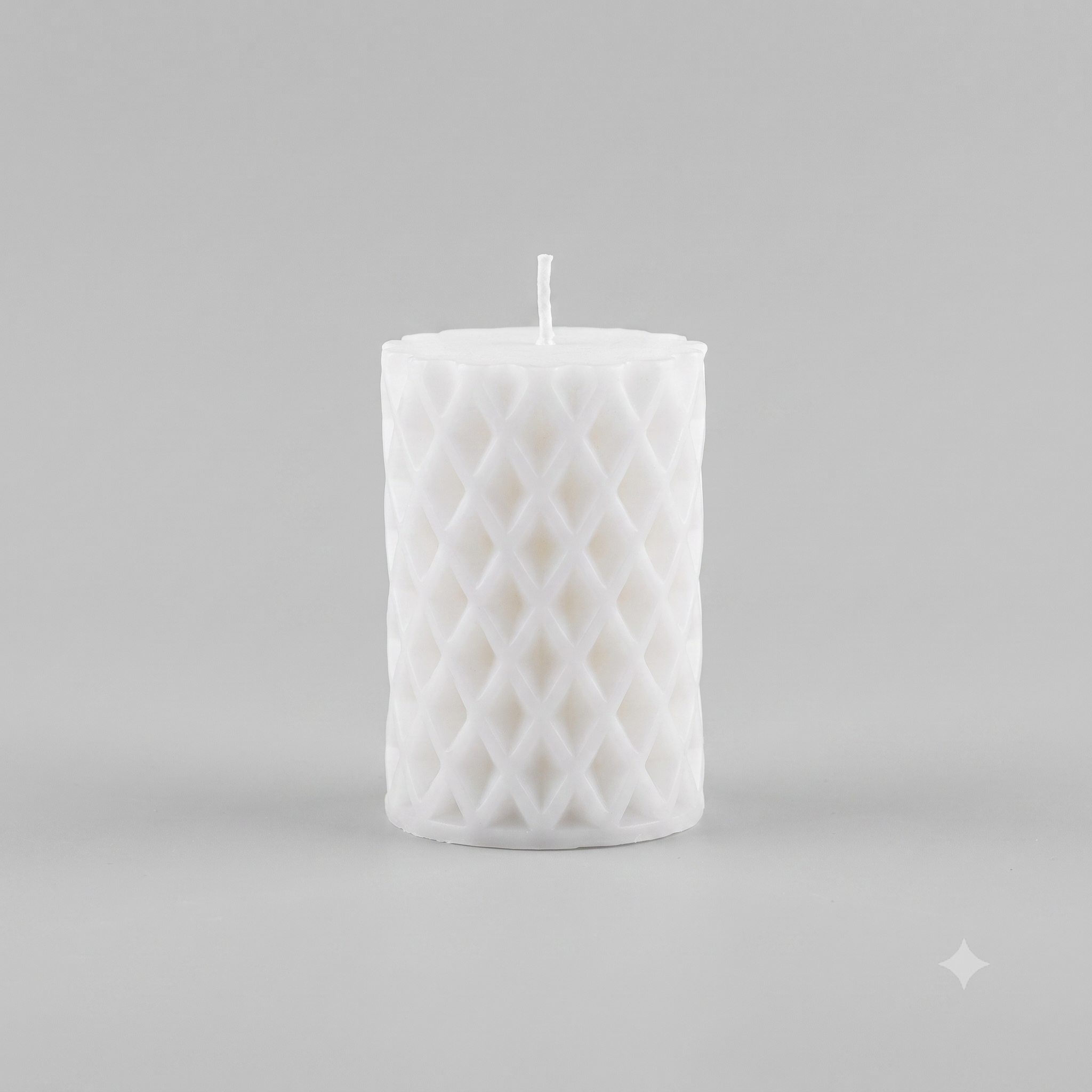 White short ribbed scented candle 7CM - HM-582